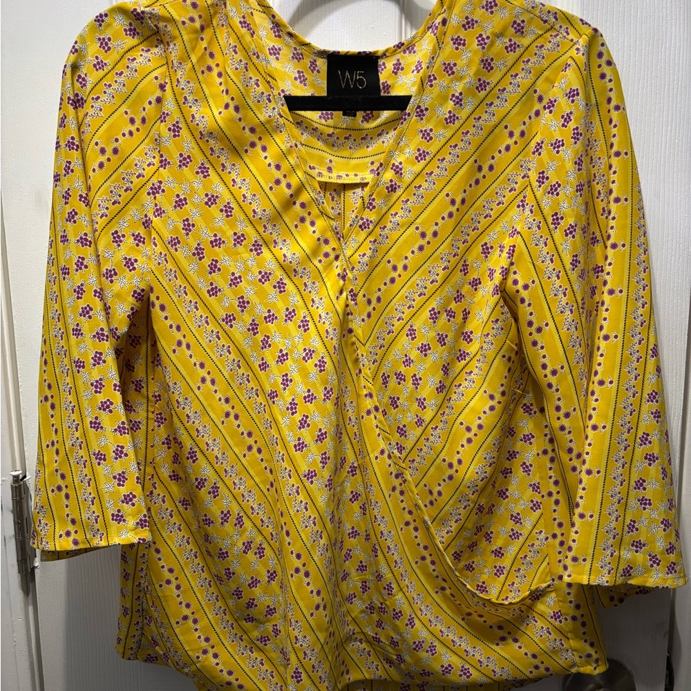 W5 Yellow Floral Boho Blouse 3/4 Sleeve Lightweight Draped Top